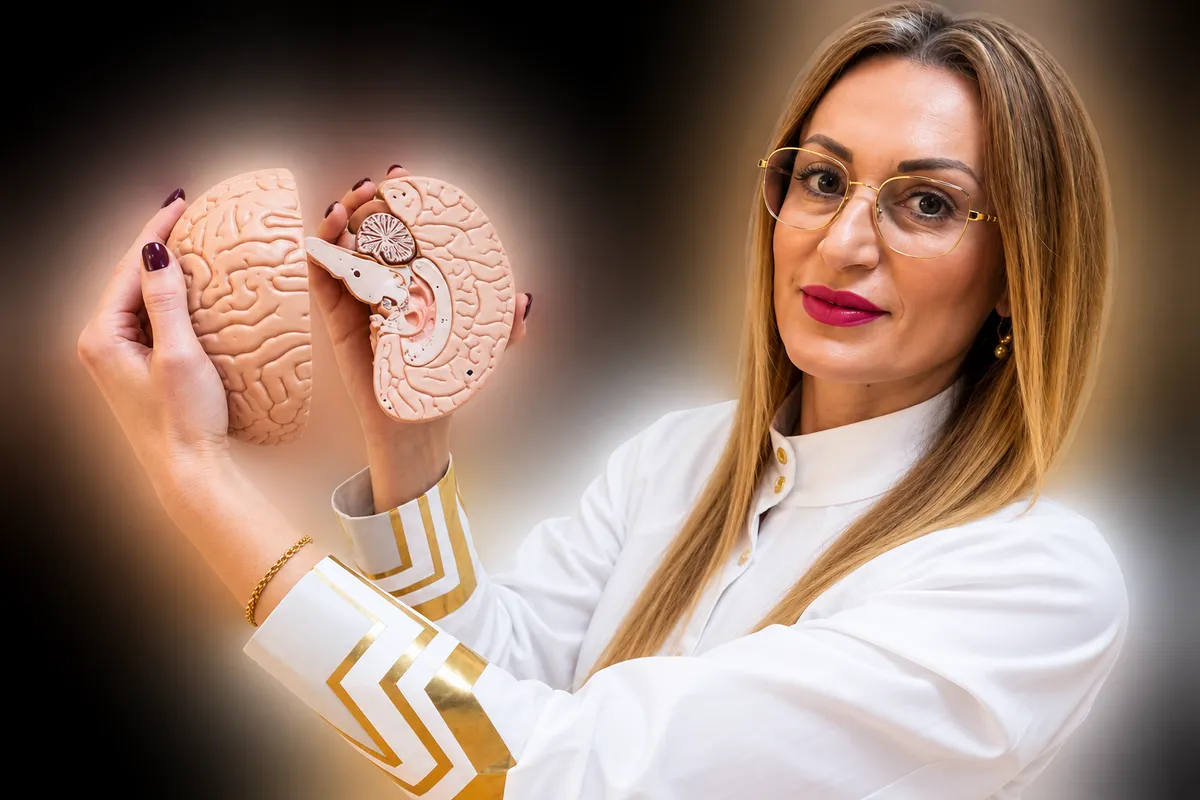 Άντρη Κουτσόφτα – Cosmotherapy Center